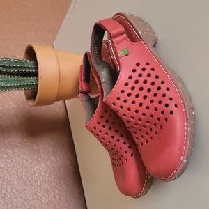 El Naturalista sandles size 39